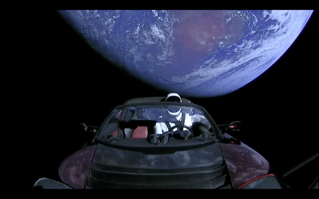 Le "starman" de Space X (ça veut pas dire que je cautionne les délires mégalomaniaques de M. Musk)